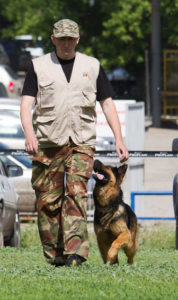 Дмитрий Кузнецов инструктор по дрессировке собак